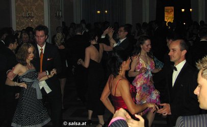 Wien: Salsaball - anklicken zum Vergrößern - click to enlarge