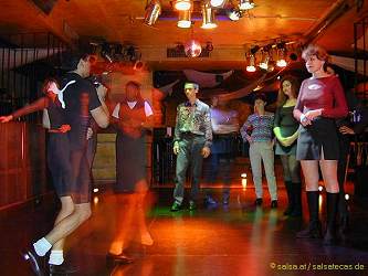 Salsa-Schnupperkurs  (click to enlarge - anklicken zum Vergrößern, mit ALT+F4 wieder schliessen)
